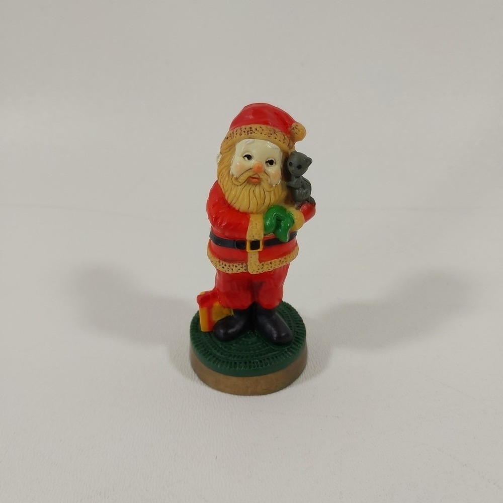Vtg Hallmark Merry Miniature Plastic Santa‎ Claus with Kitty 2.75" Tall Figure